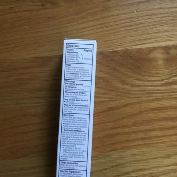 Rodan & Fields Triple Defense Face Lotion SPF 30 Brand New Unopened but Expired - Picture 3 of 4